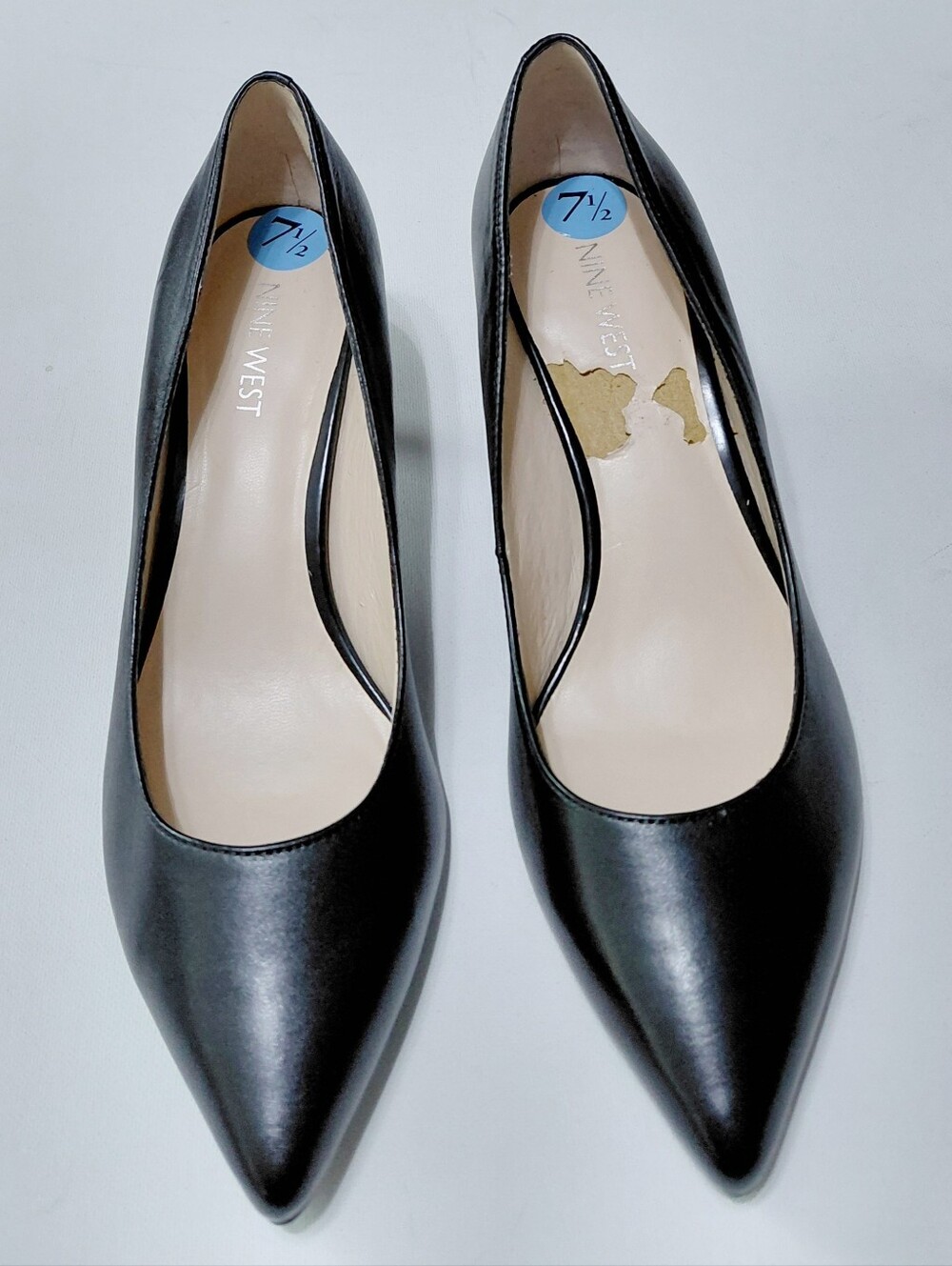 NINE WEST Women's 7Nydia  Black Leather   Pointed Toe  Kitten Heel Pumps Sz  7.5
